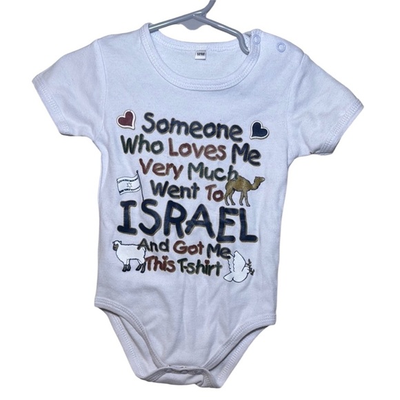 “Someone Who Loves Me Went to Israel” White Baby Onesie Size 12 Months - Picture 1 of 5
